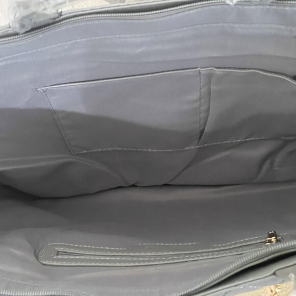 NWT Gilda Paris Gray Quilted Large Tote  MSRP $199 - Picture 4 of 4